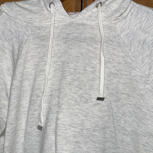 Athleta Women’s Long Sleeve Hooded Sweatshirt with Mesh Trim on Hood & Sleeves - Picture 2 of 6